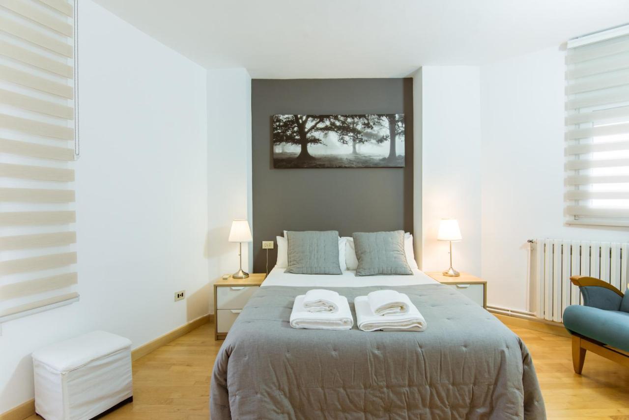 Two Bedroom Townhouse Within 10Min Walk From Beach Barcelona Bagian luar foto