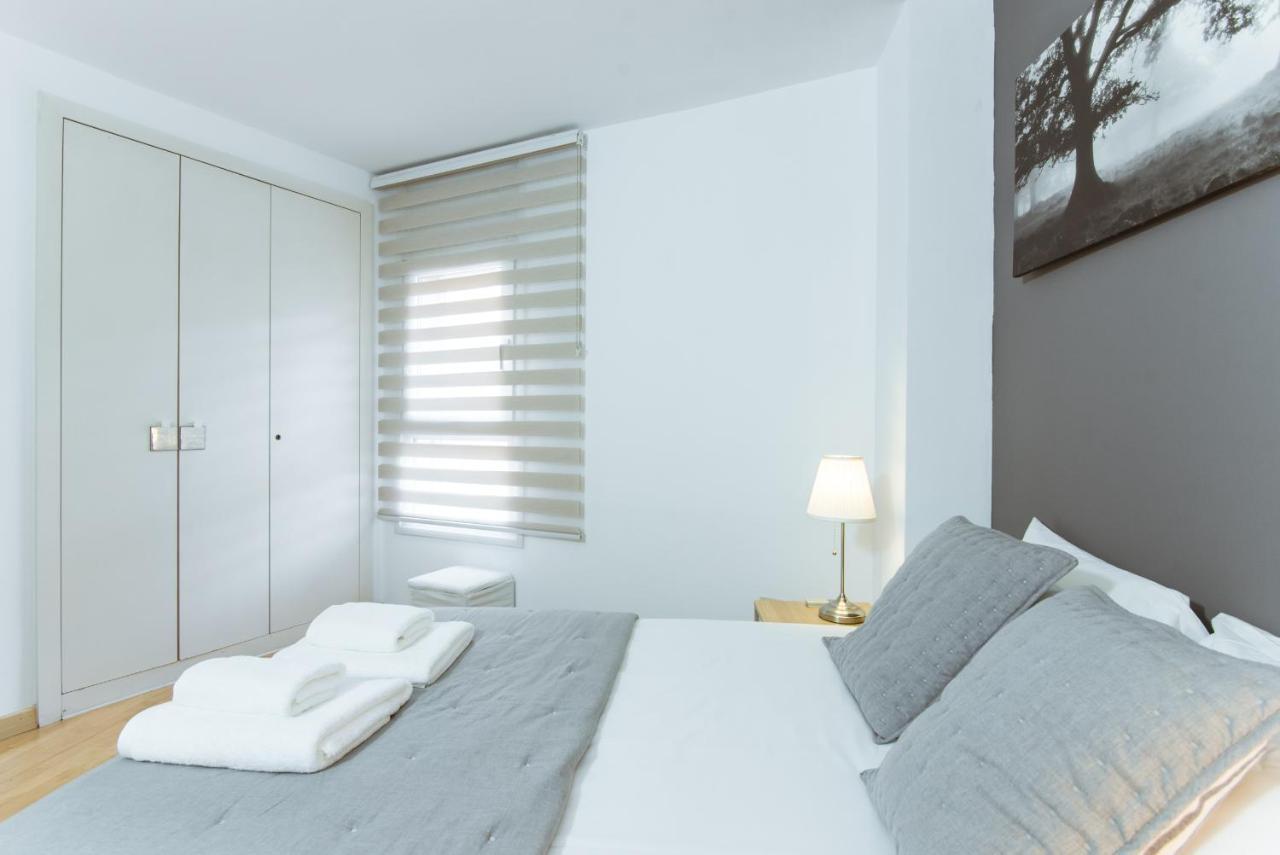 Two Bedroom Townhouse Within 10Min Walk From Beach Barcelona Bagian luar foto