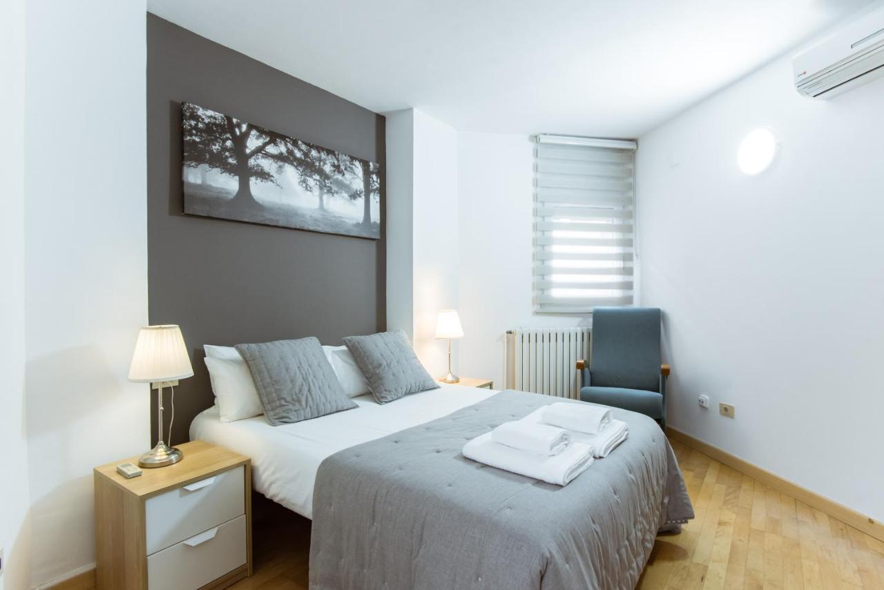 Two Bedroom Townhouse Within 10Min Walk From Beach Barcelona Bagian luar foto